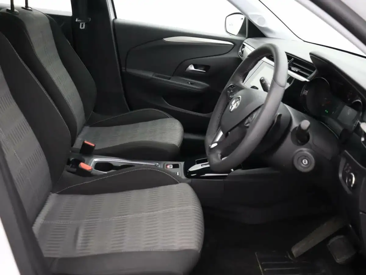2023-vauxhall-corsa-12-turbo-design-auto-big-19