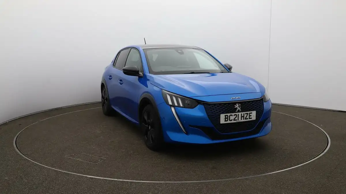2021-peugeot-208-e-gt-50kwh-big-35