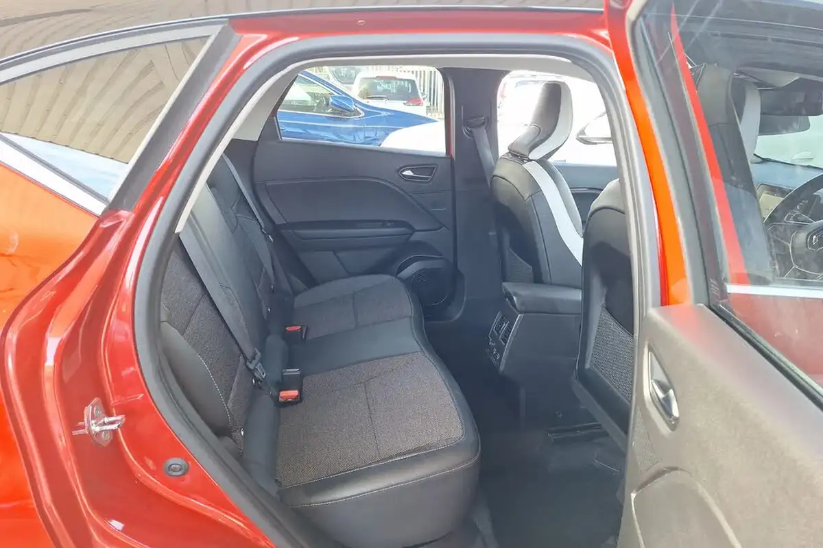 2022-renault-captur-16-se-edition-145ps-hybrid-big-29