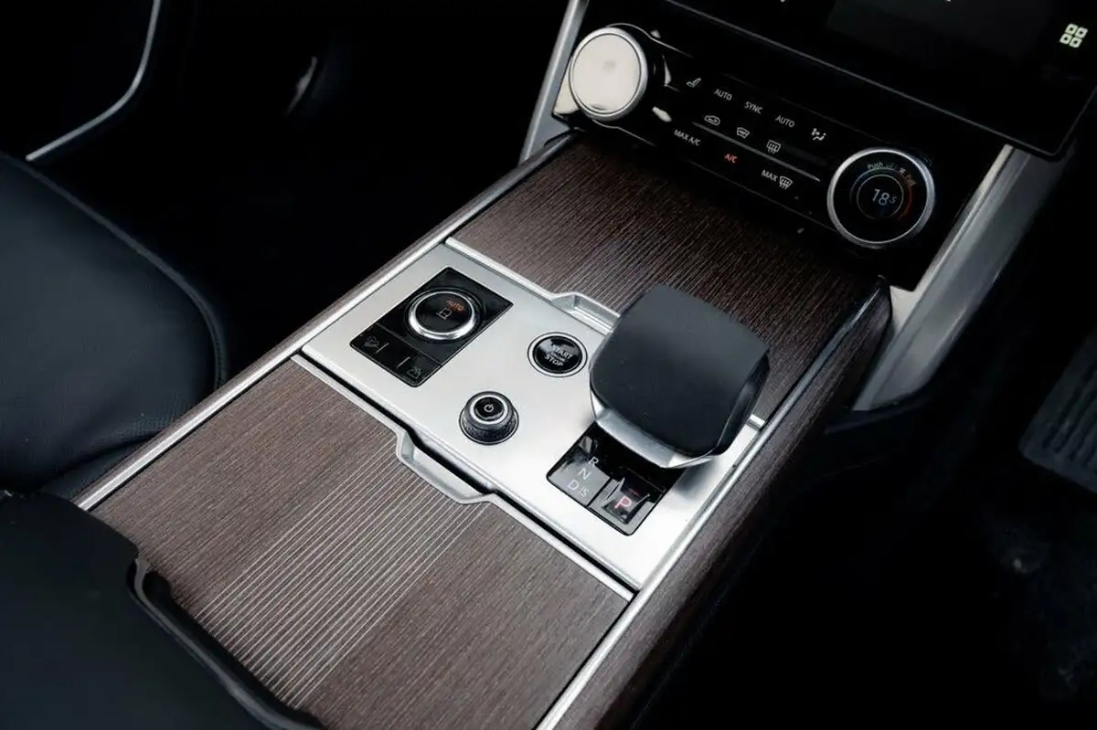 2023-land-rover-range-rover-30-p400-autobiography-big-45