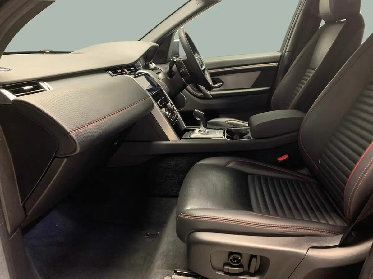 2022-land-rover-discovery-sport-15-p300e-urban-edition-big-3