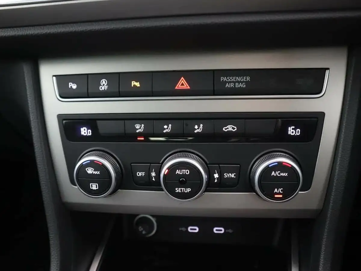 2022-seat-ateca-15-tsi-evo-xperience-big-18