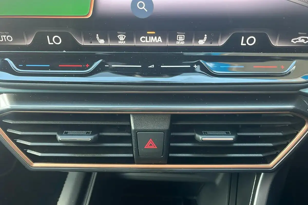 2025-cupra-formentor-15-etsi-v2-big-14