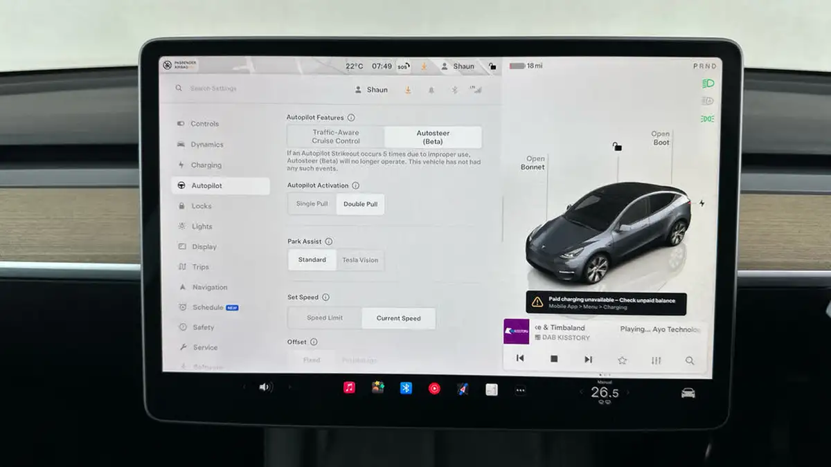 2022-tesla-model-y-e-long-range-big-27