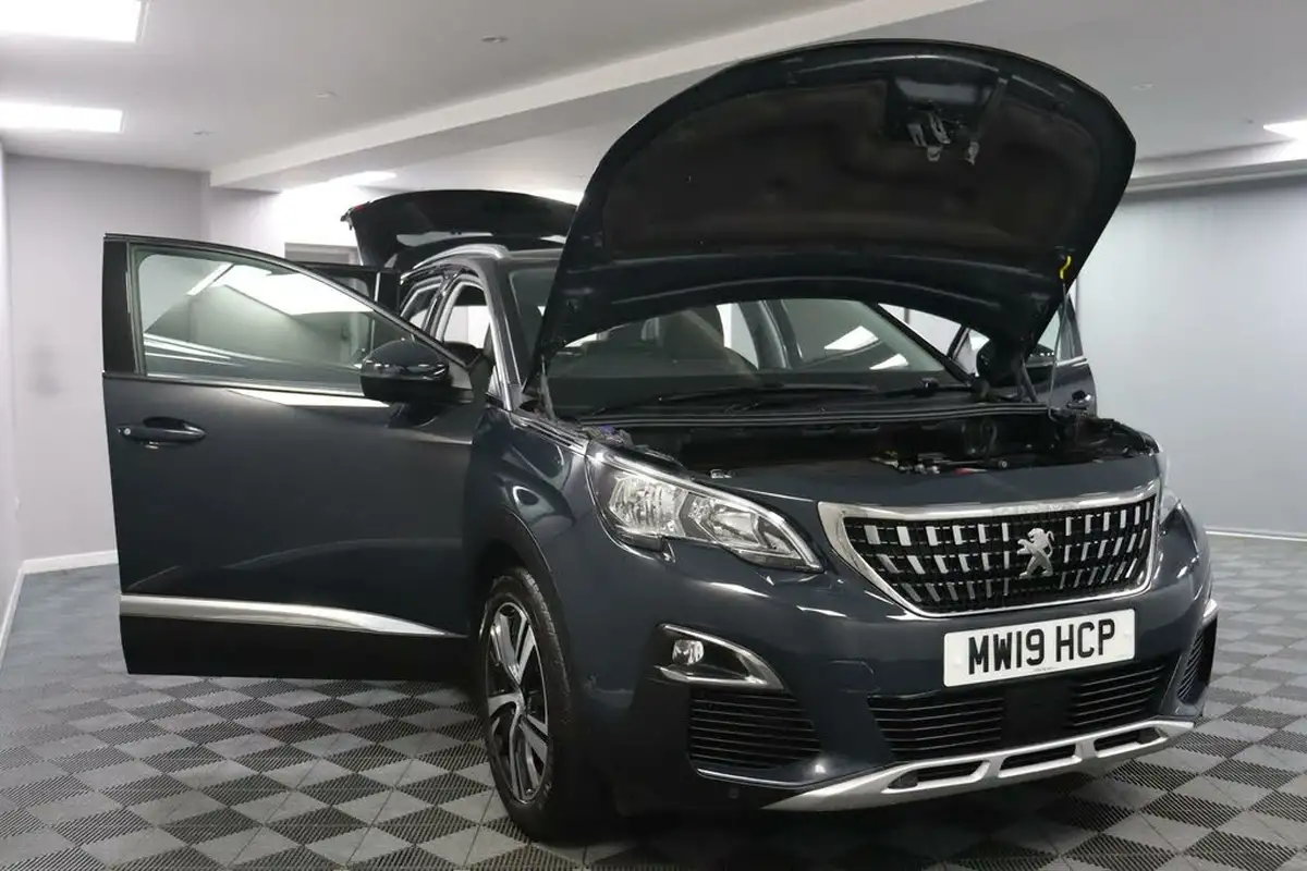 2019-peugeot-3008-suv-12-puretech-allure-big-11
