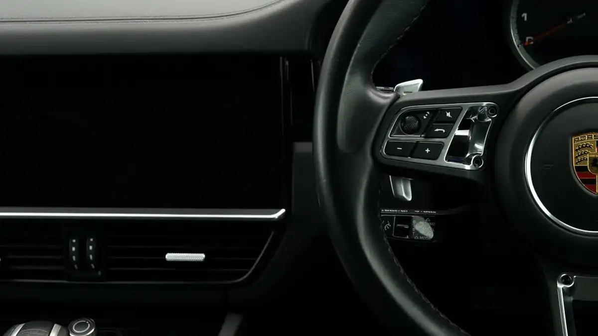 2022-porsche-cayenne-40-v8-turbo-coupe-big-48