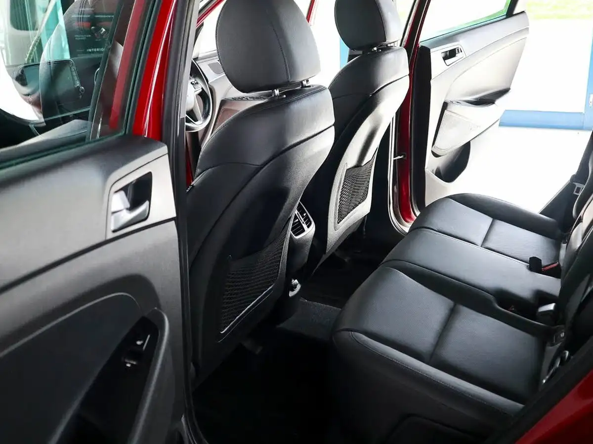 2018-hyundai-tucson-16-gdi-premium-big-18