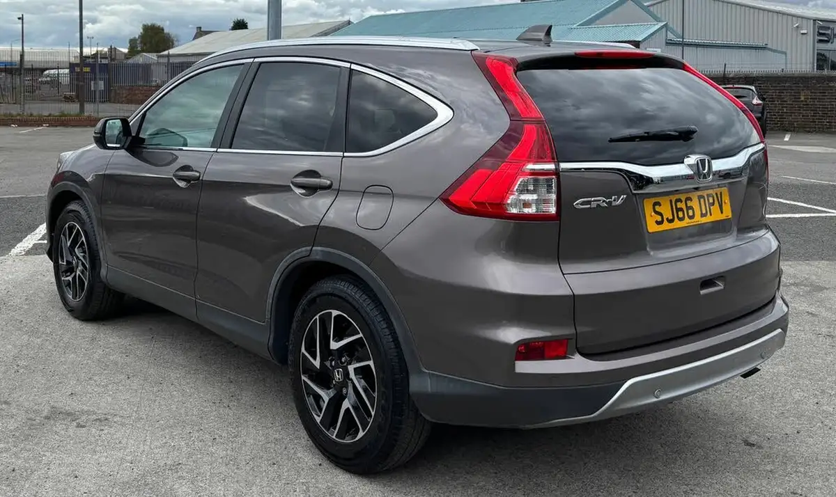2016-honda-cr-v-20-i-vtec-se-plus-navi-2wdss-big-5
