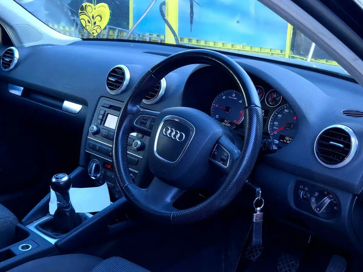 2012-audi-a3-20td-sport-140ps-hatchback-3d-big-14