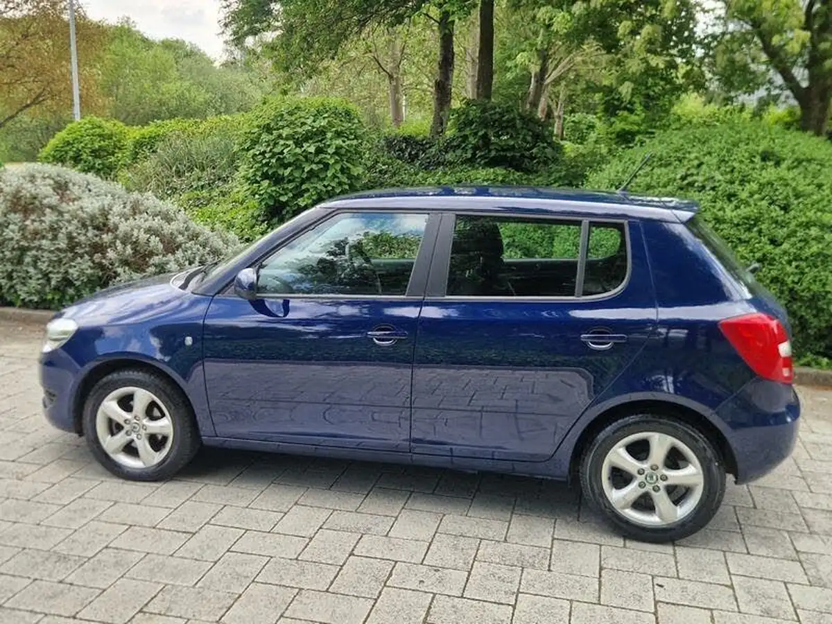 2012-skoda-fabia-14-se-mpi-85bhp-hatchback-big-7