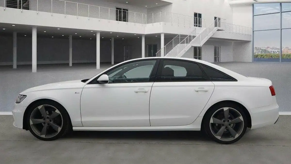 2014-audi-a6-saloon-20tdi-ultra-black-edition-s-tronic-big-5
