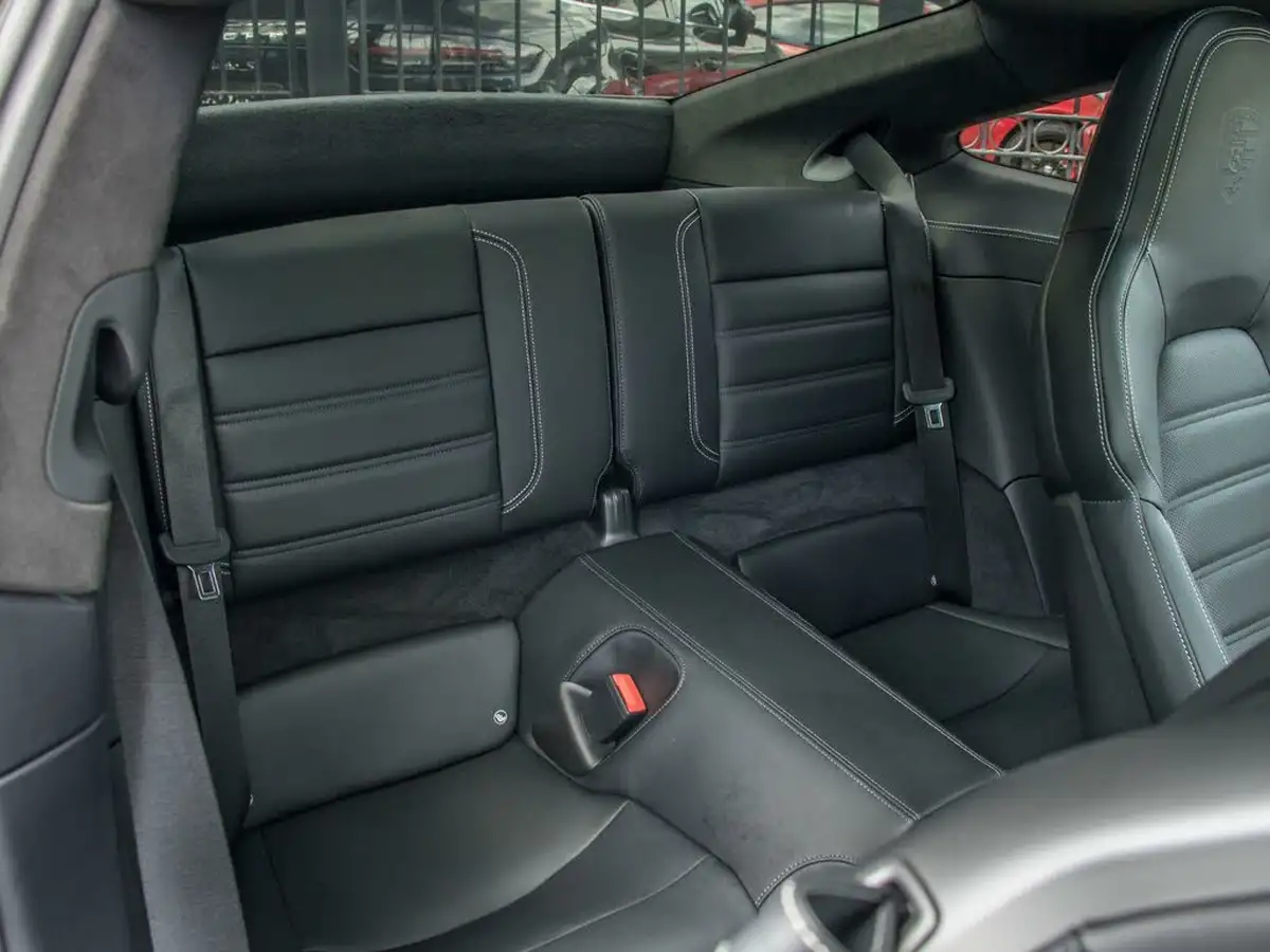2021-porsche-911-38-turbo-s-coupe-big-15