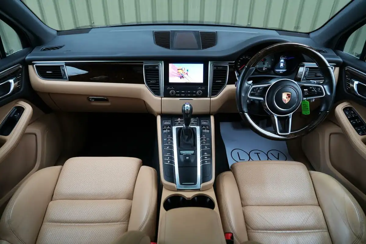 2016-porsche-macan-30td-s-big-15