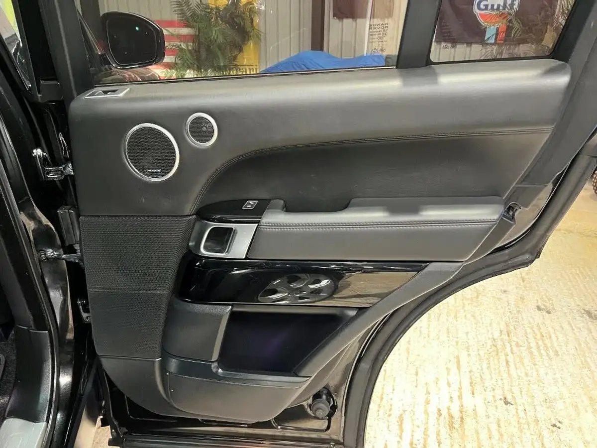 2017-land-rover-range-rover-44-sdv8-vogue-se-339ps-4wd-big-32