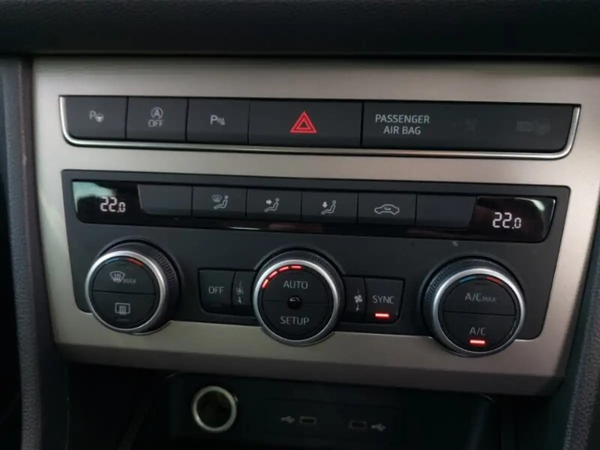 2023-seat-ateca-15-ecotsi-xperience-dsg-big-16