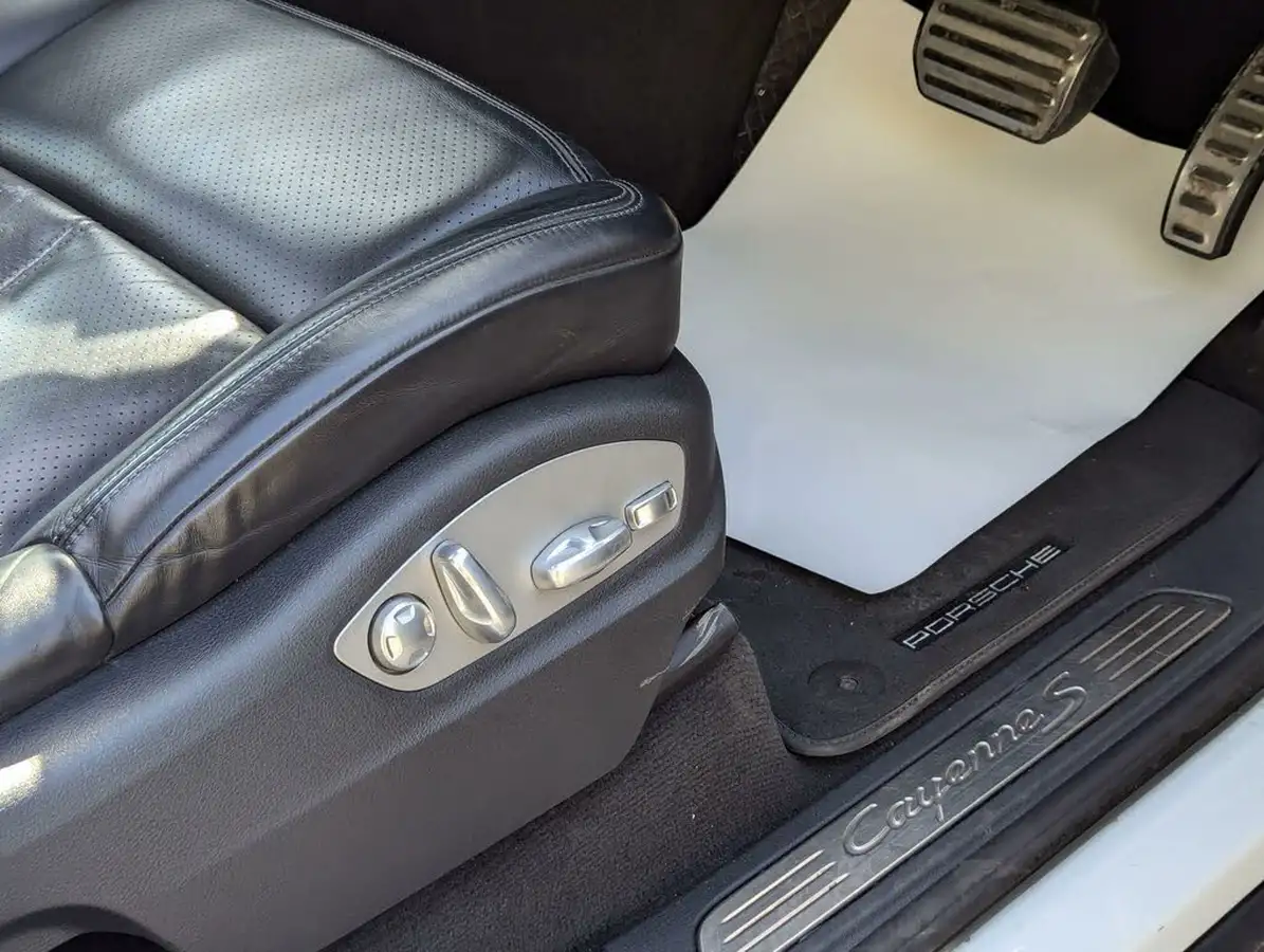 2016-porsche-cayenne-30-s-e-hybrid-big-11