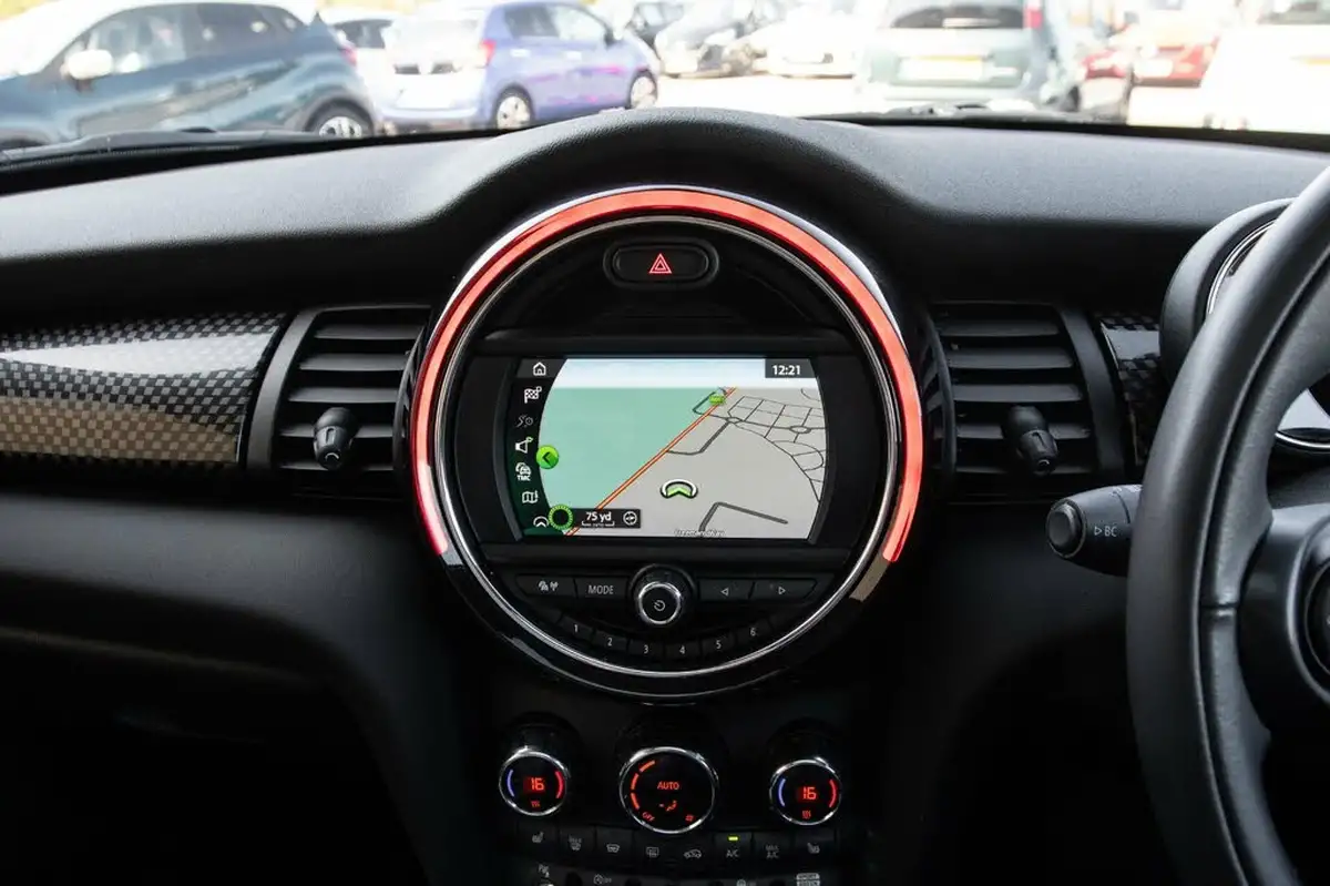 2019-mini-cooper-20-cooper-s-classic-189bhp-hatchback-5d-big-20