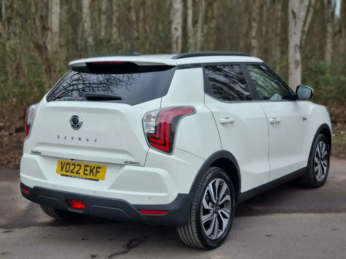 2022-kgm-ssangyong-tivoli-15-ultimate-big-3