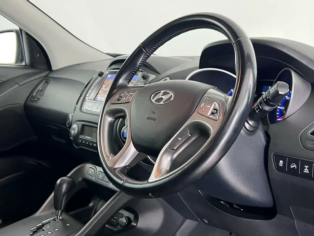 2015-hyundai-ix35-20crdi-premium-auto-big-6