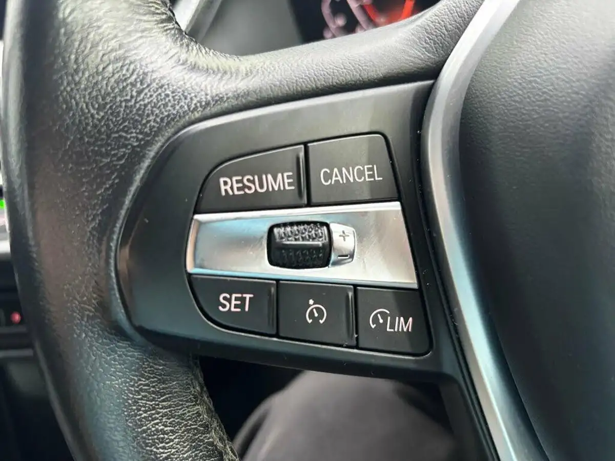 2021-bmw-1-series-15-118i-sport-lcp-big-19