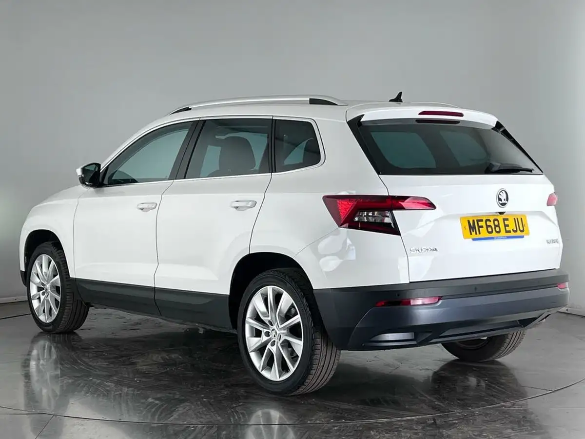 2018-skoda-karoq-15-tsi-se-l-ss-big-3