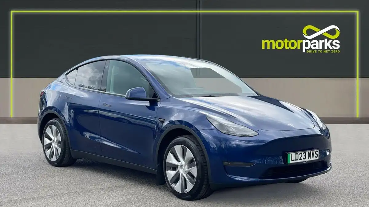 2023-tesla-model-y-e-long-range-big-0