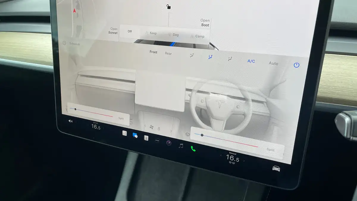 2023-tesla-model-y-e-long-range-big-24