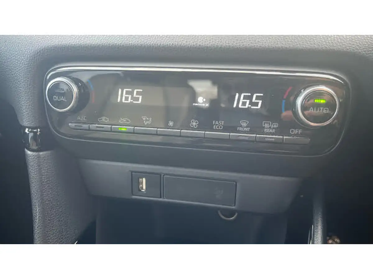 2022-toyota-yaris-15-vvt-i-dynamic-big-21