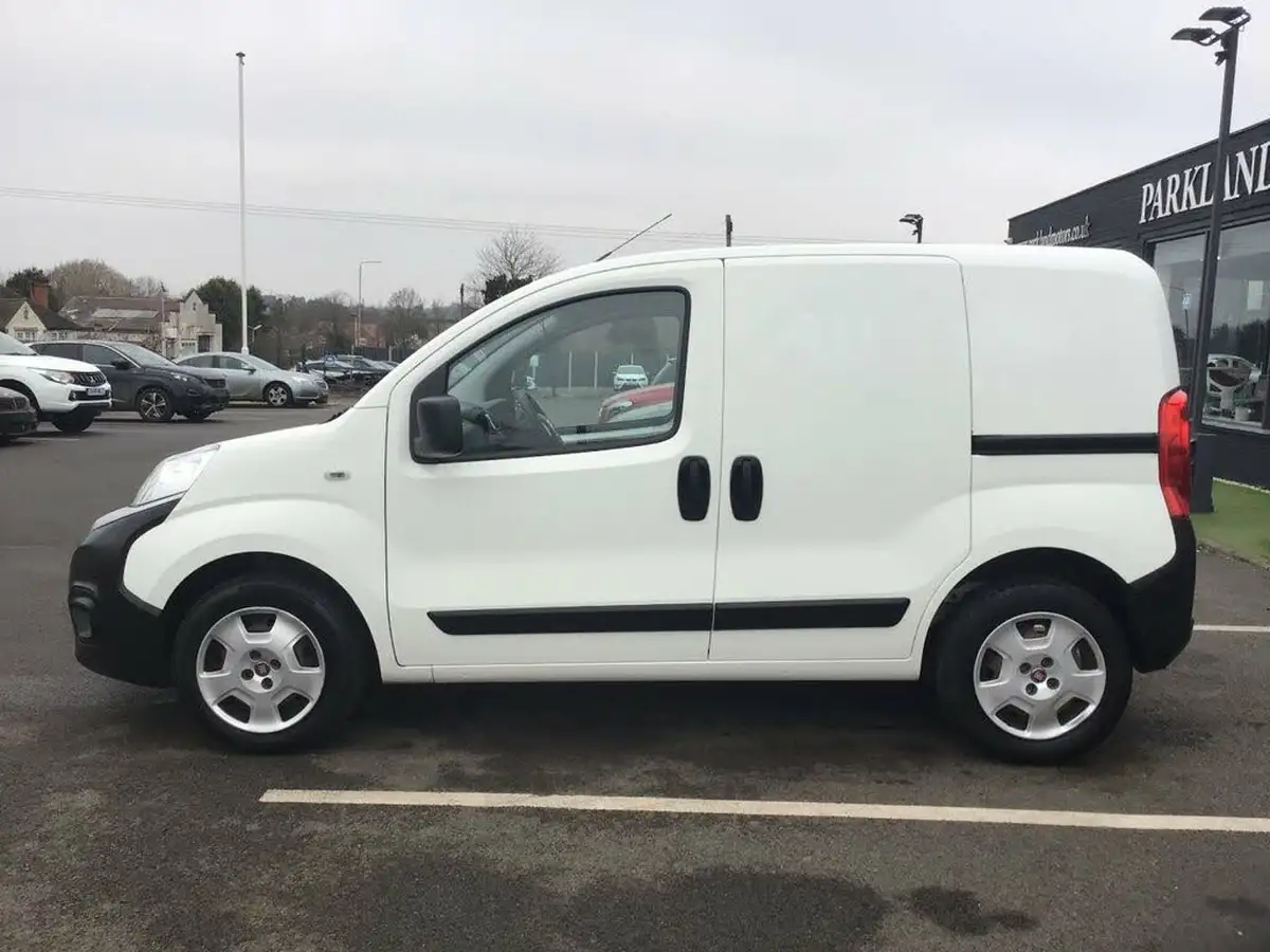 2019-fiat-fiorino-14-cargo-tecnico-8v-75-eu6dt-big-3
