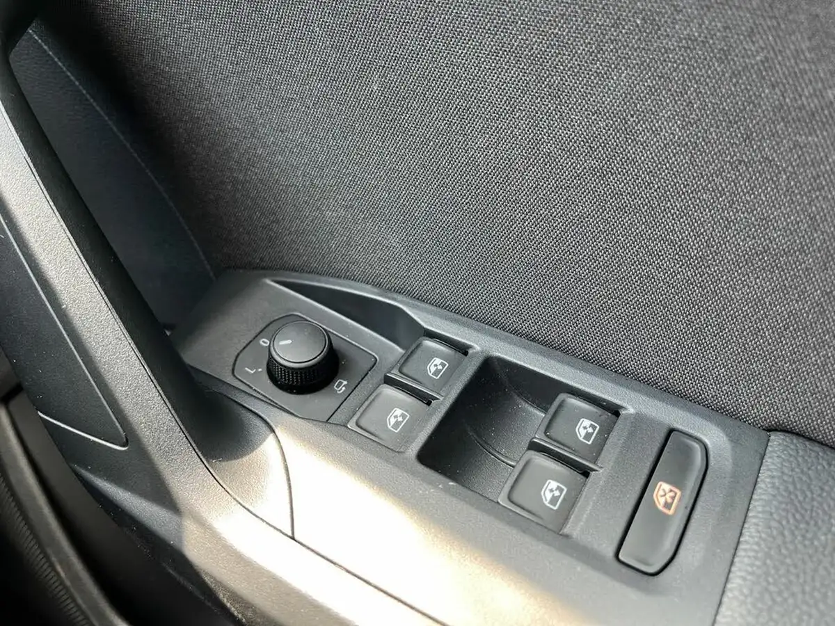 2024-seat-arona-10-tsi-fr-limited-edition-big-24