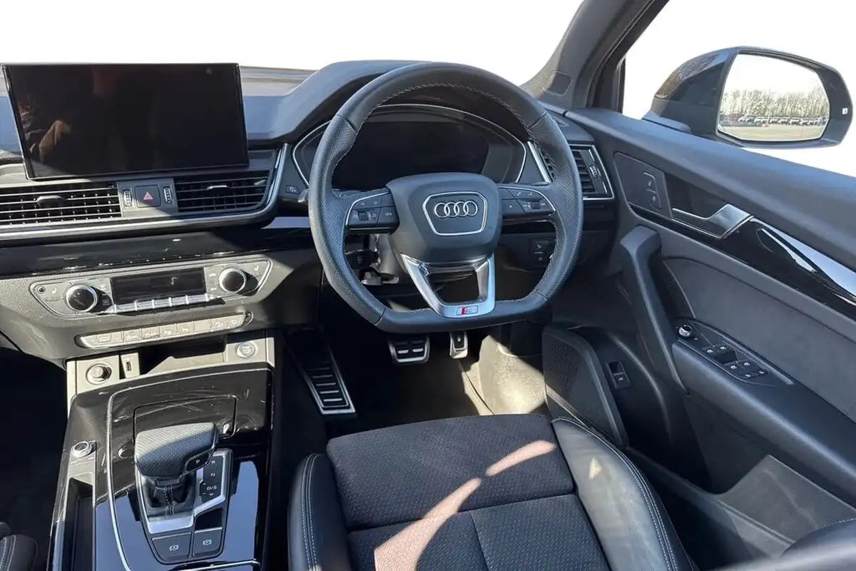 2023-audi-q5-20-45-tfsi-black-edition-station-wagon-big-17