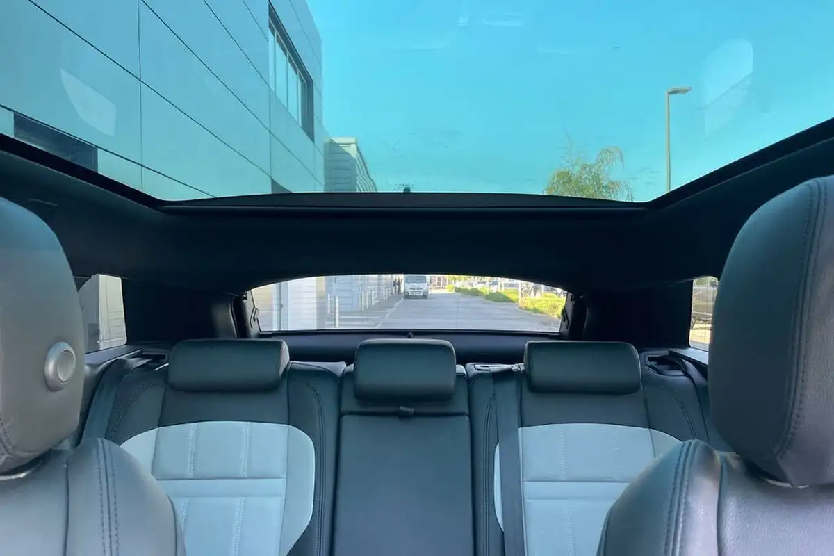 2023-land-rover-range-rover-evoque-15-p300e-r-dynamic-se-big-22