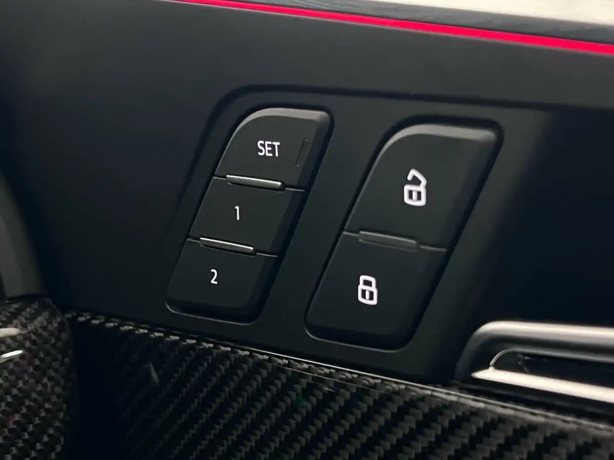2018-audi-rs4-avant-29-tfsi-quattro-big-26
