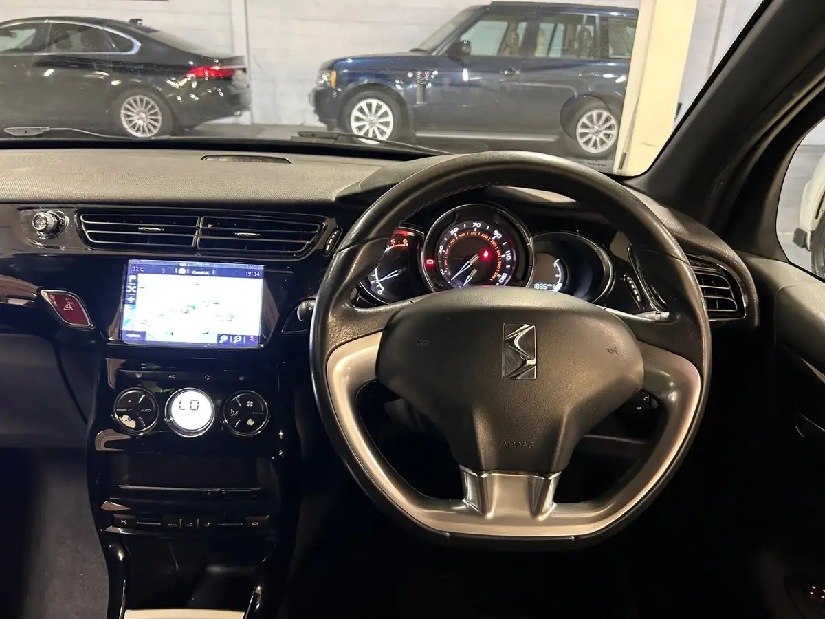 2015-ds-ds-3-16bluehdi-dstyle-nav-big-18