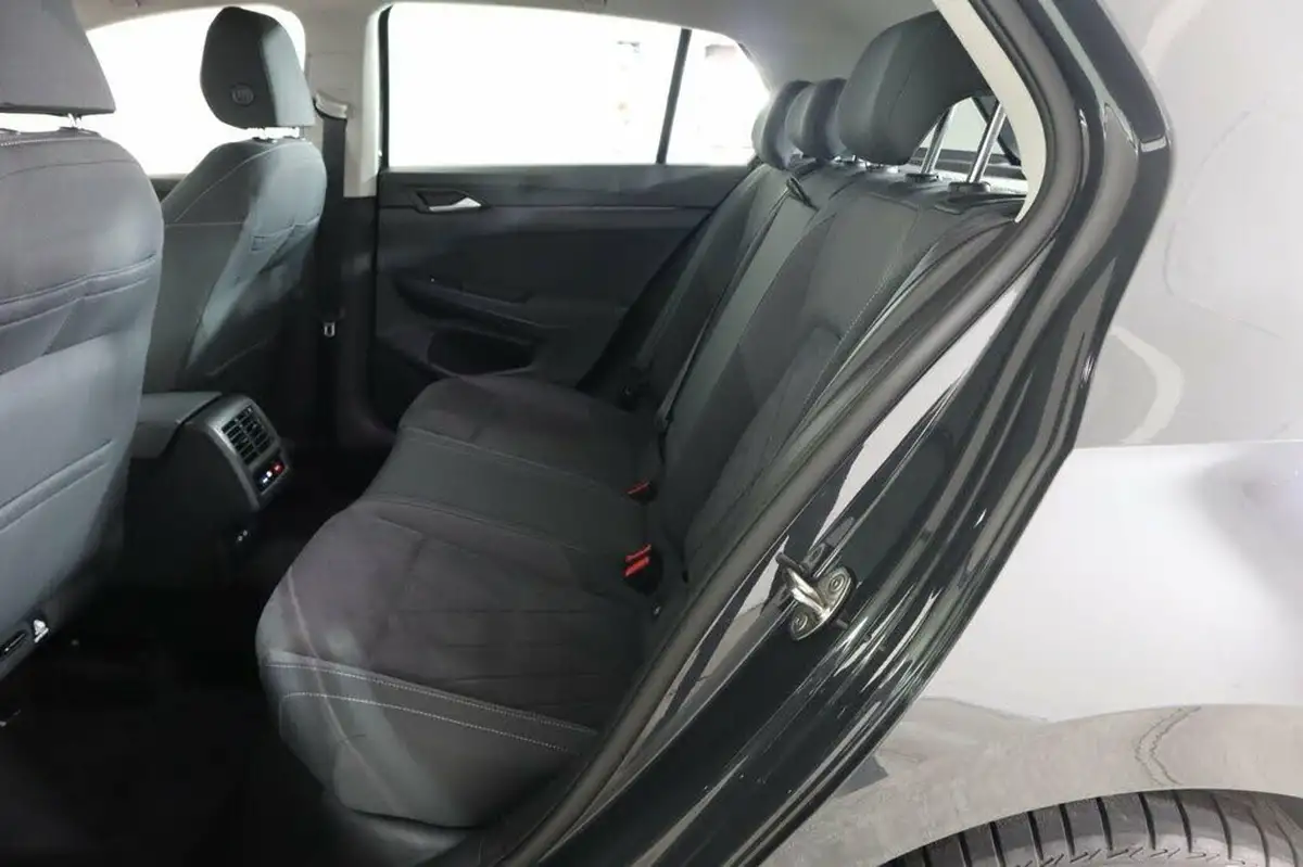 2021-volkswagen-golf-15-etsi-style-150ps-hatchback-big-12