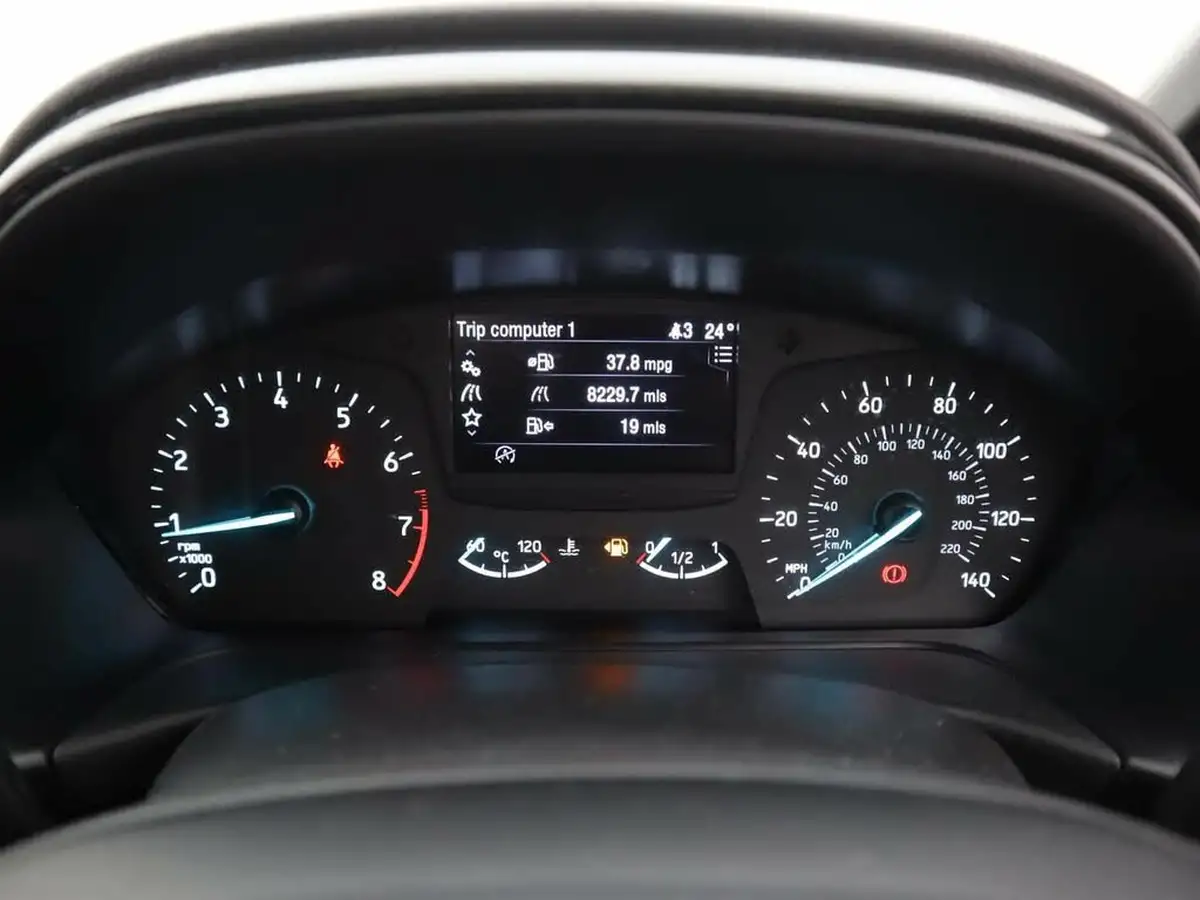 2019-ford-fiesta-10t-st-line-140ps-3d-big-10
