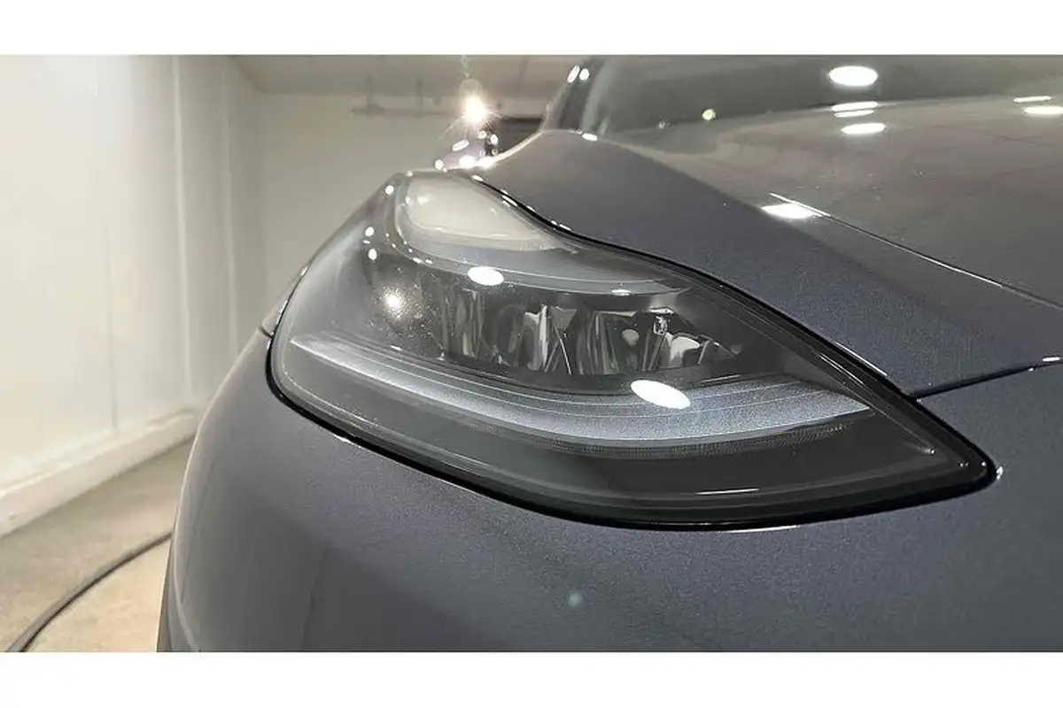 2023-tesla-model-y-e-rwd-big-14