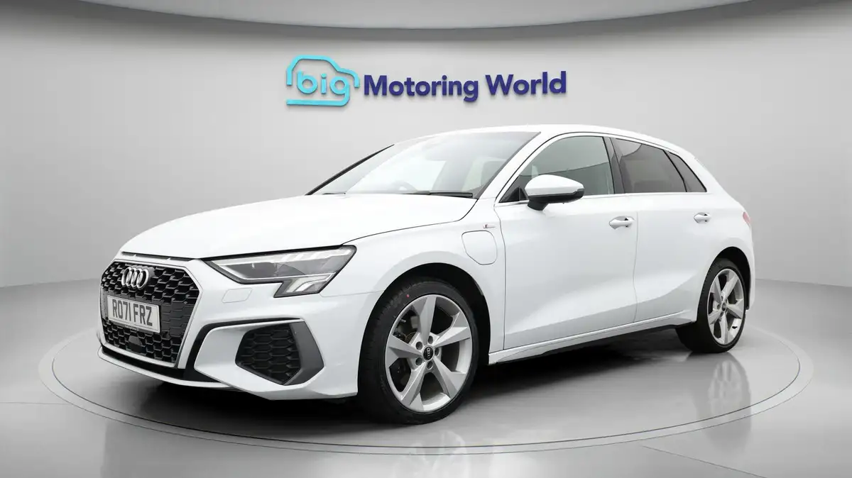 2021-audi-a3-14-40-tfsi-e-s-line-big-2