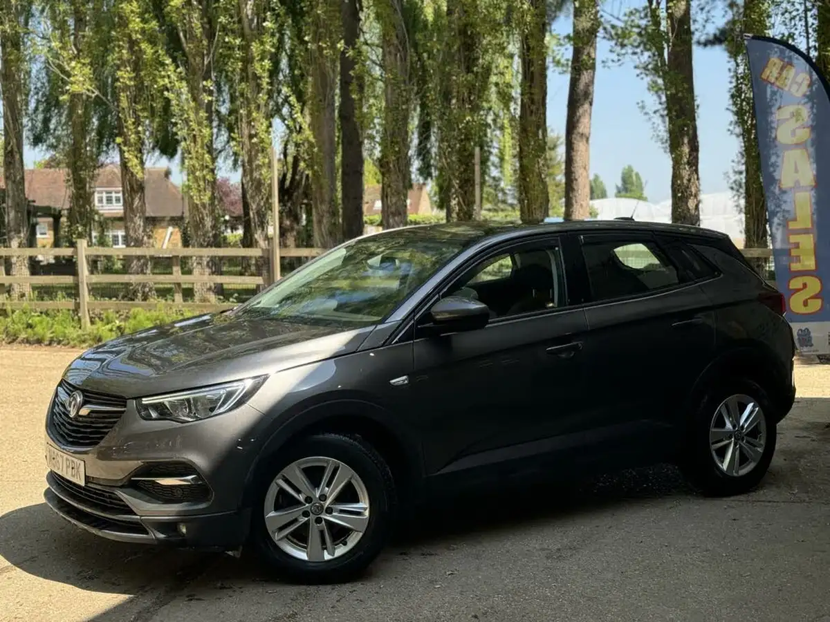 2018-vauxhall-grandland-x-12-se-132ps-big-17