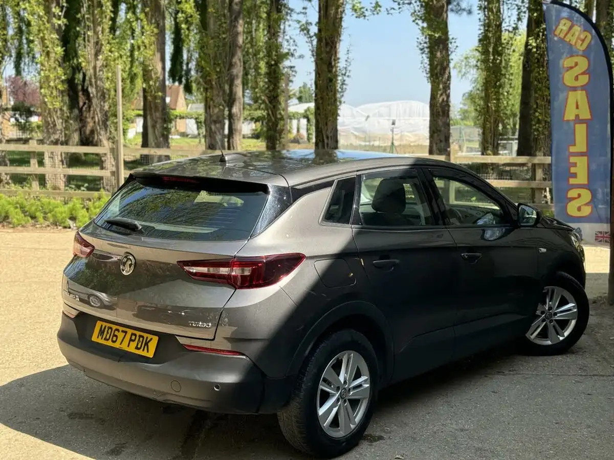 2018-vauxhall-grandland-x-12-se-132ps-big-41