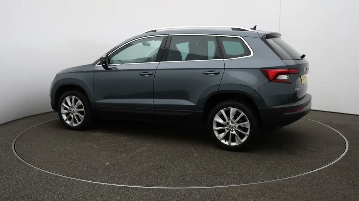 2021-skoda-karoq-15-tsi-se-l-dsg-big-39