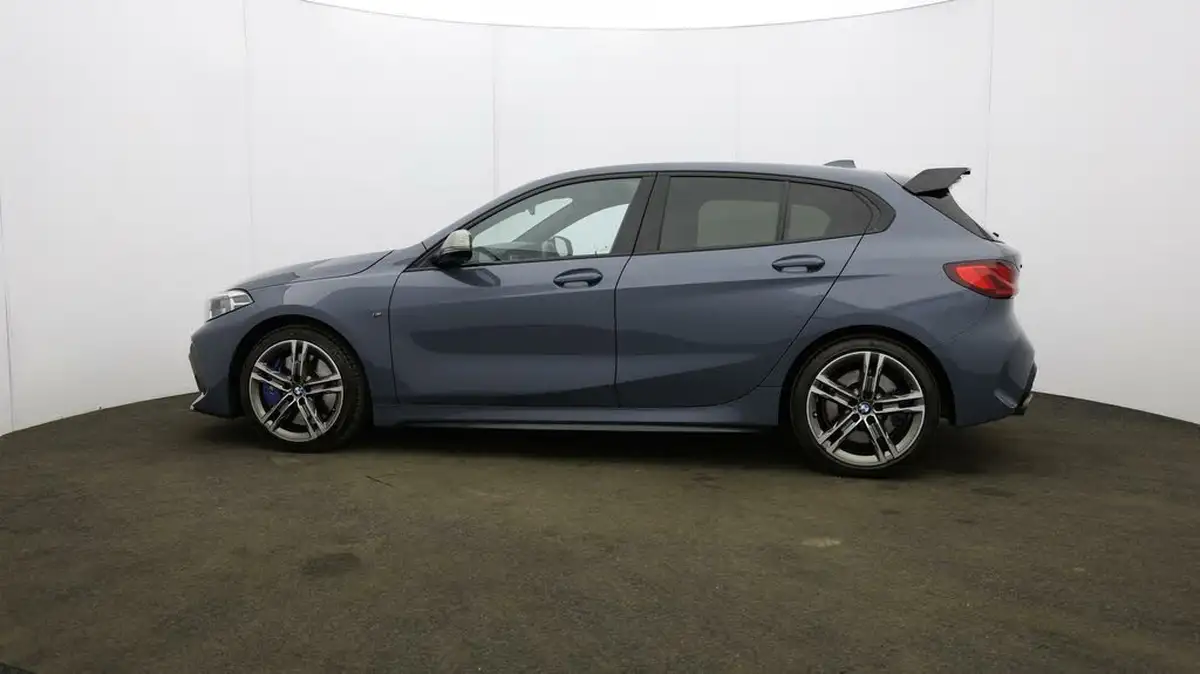 2022-bmw-1-series-20-m135i-xdrive-big-60