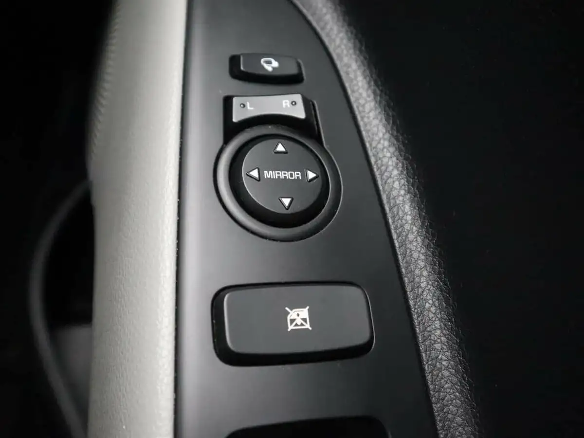 2018-kia-stonic-10-t-gdi-3-big-26