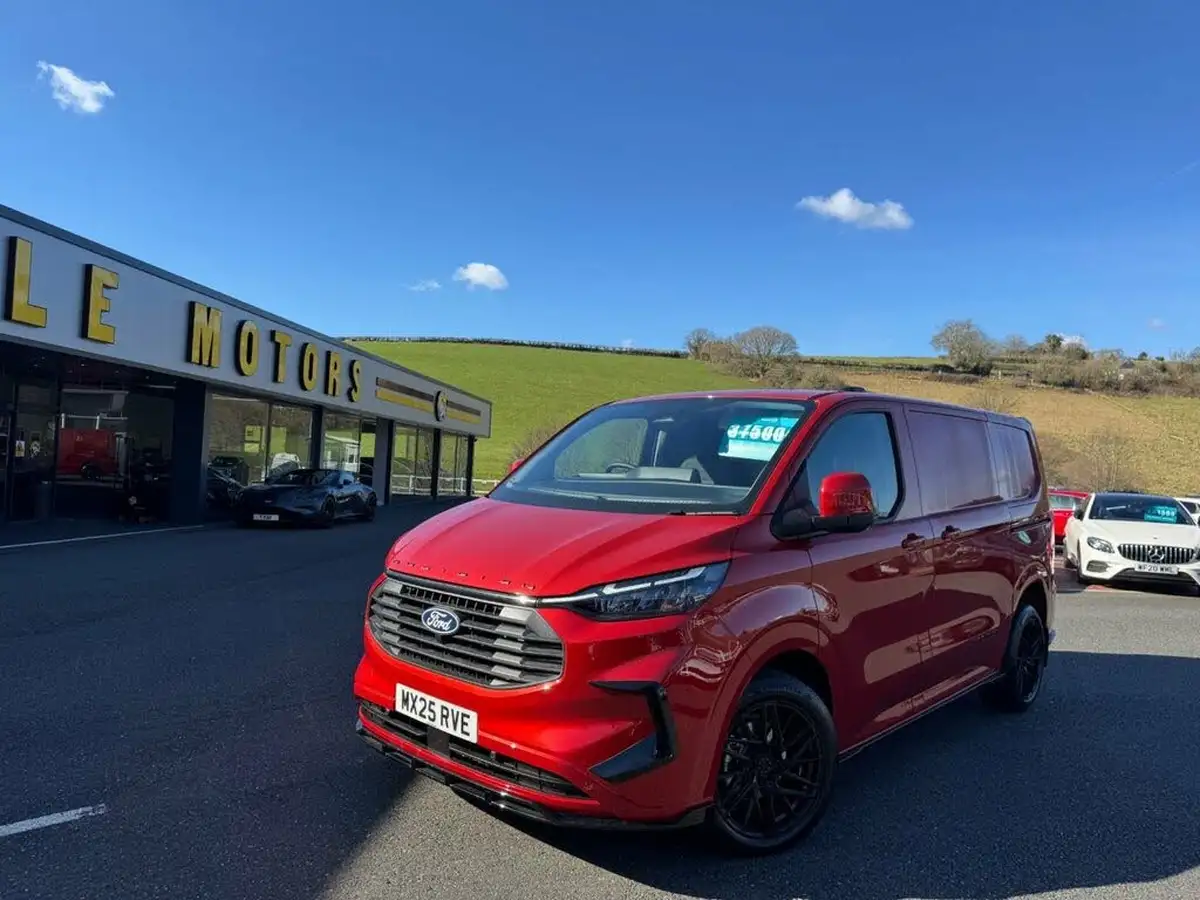 2025-ford-transit-custom-big-17