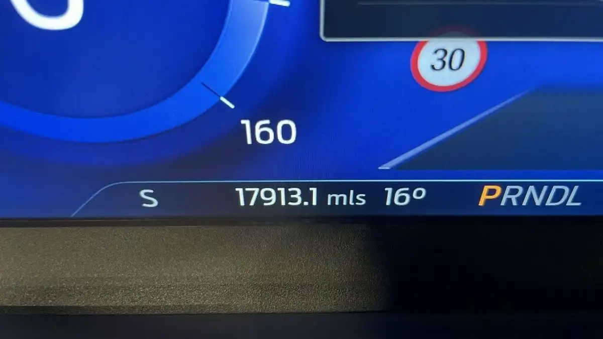 2022-ford-kuga-big-25