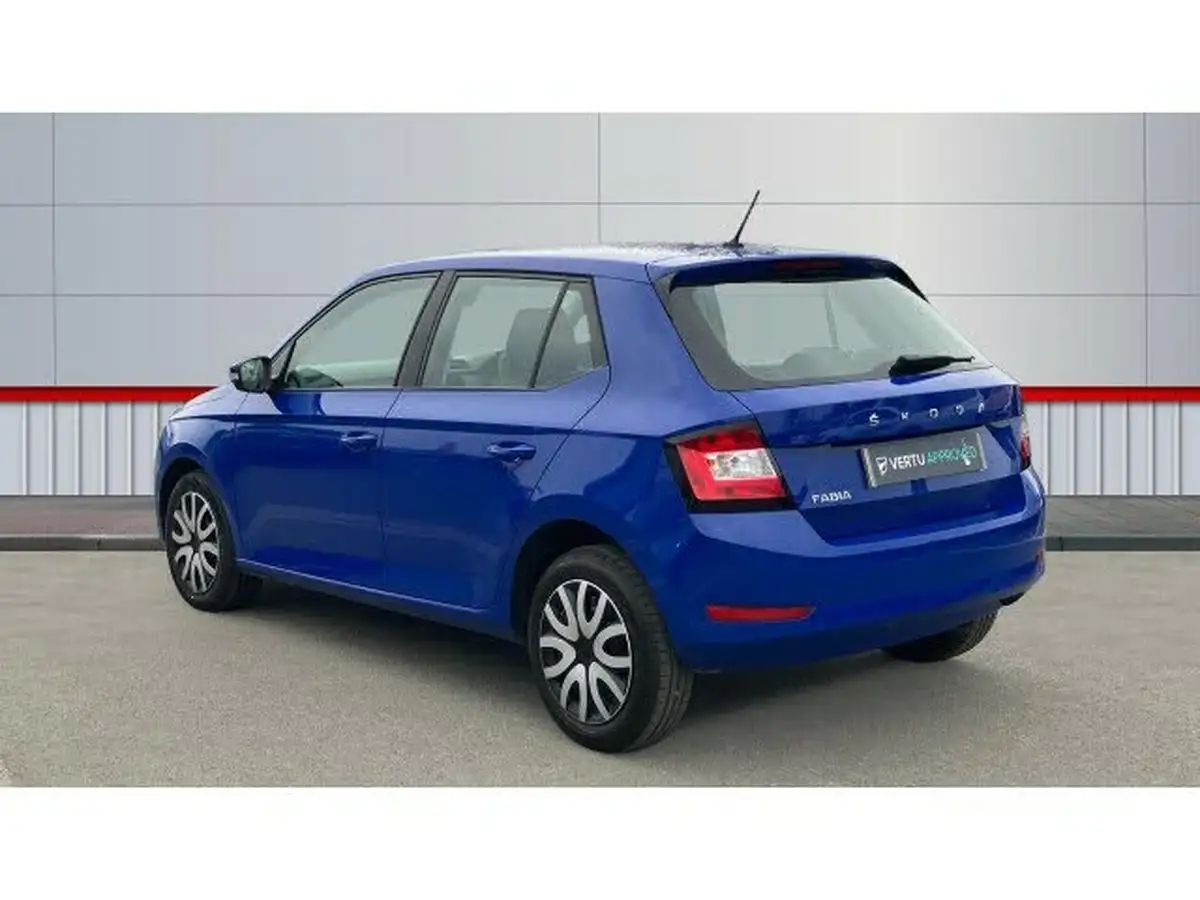 2021-skoda-fabia-10-tsi-s-95ps-hatchback-big-1