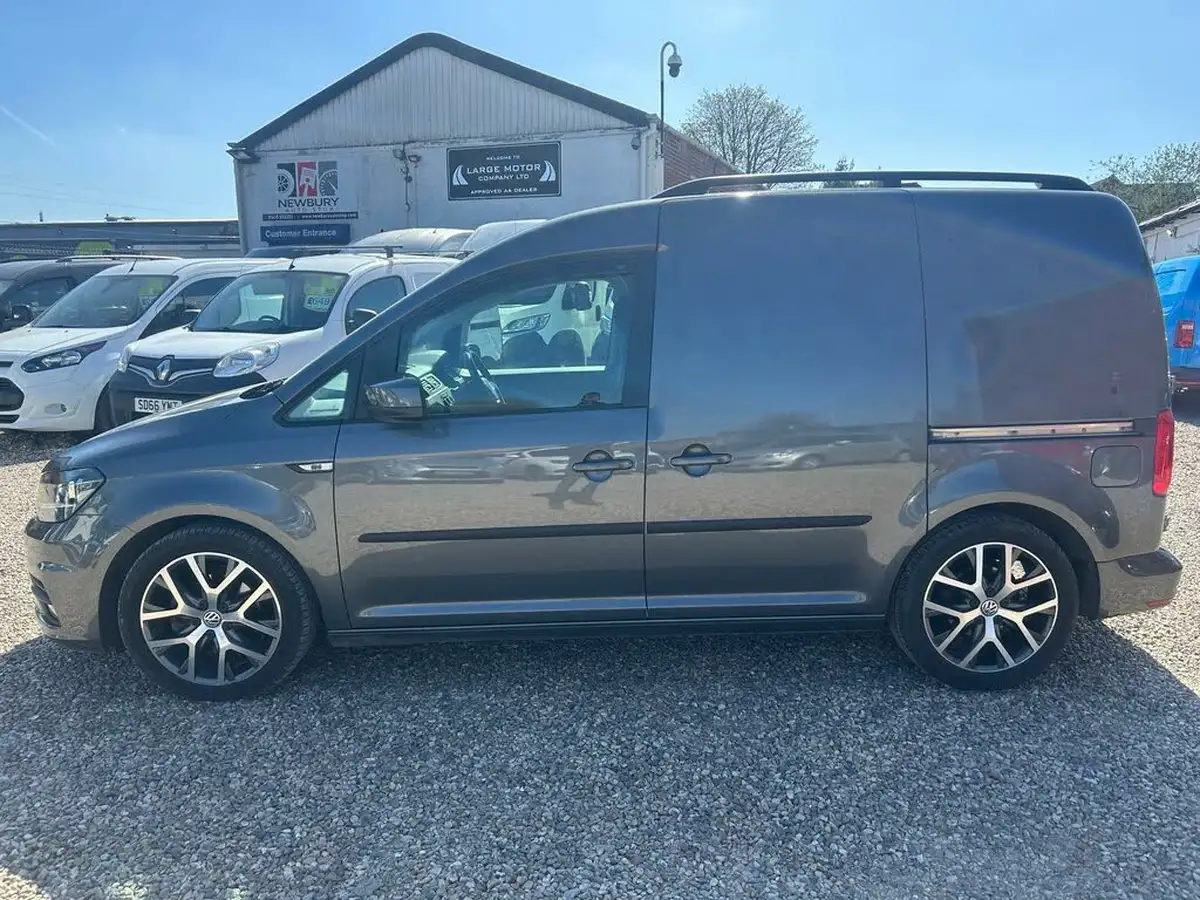 2018-volkswagen-caddy-20tdi-c20-highline-bmt-150pseu6-dsg-big-3