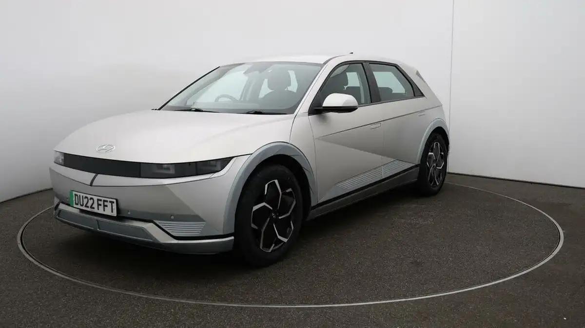 2022-hyundai-ioniq-5-e-premium-217ps-73kwh-rwd-big-3