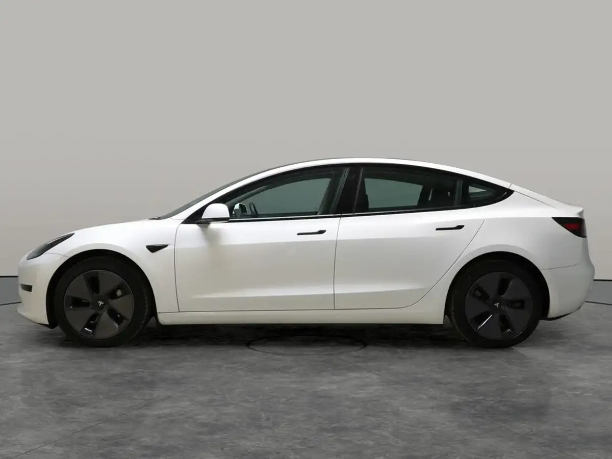 2021-tesla-model-3-e-standard-plus-big-14
