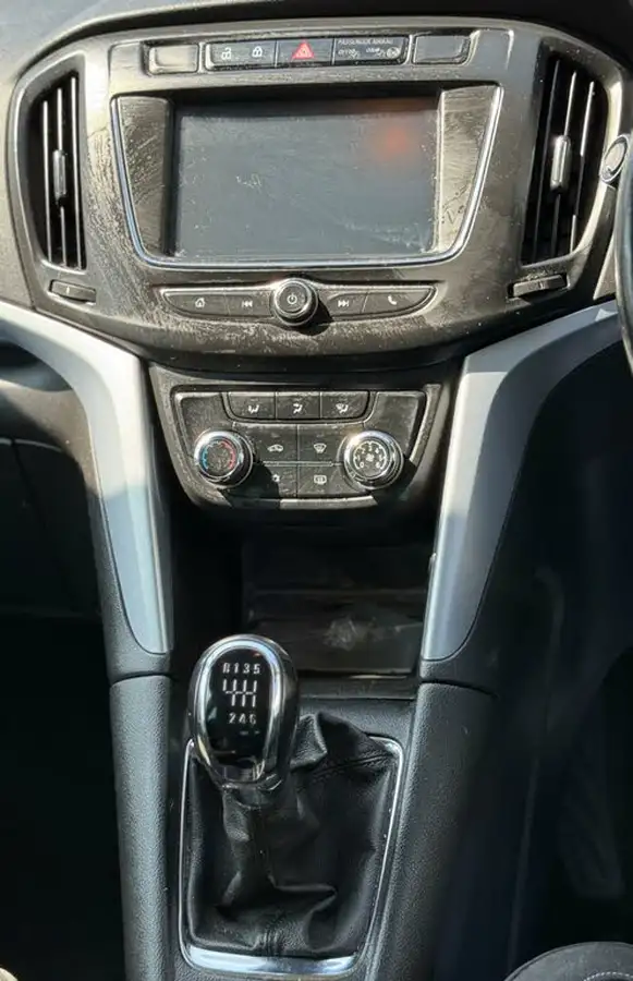 2017-vauxhall-zafira-tourer-14i-16v-turbo-sri-leather-pk-big-16